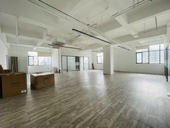 虹桥德必易园办公室实景图 2