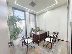万达广场办公室实景图 5
