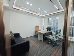 万达广场办公室实景图 5