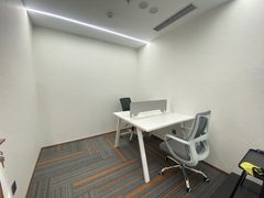 万达广场办公室实景图 6