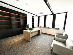 冠城大厦办公室实景图 3