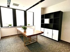 冠城大厦办公室实景图 2