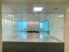 华贸中心办公室实景图 3