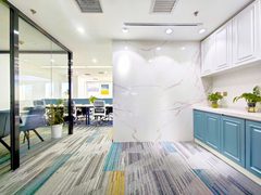 富力双子座办公室实景图 2