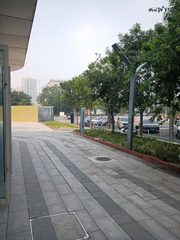 绿地中央广场办公室实景图 4