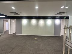 艾维克大厦办公室实景图 3
