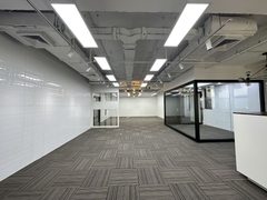艾维克大厦办公室实景图 3