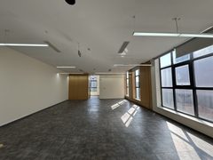 花园里办公室实景图 4