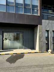 花园里独立门头好房子办公室实景图 2