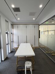 花园里独立门头好房子办公室实景图 6