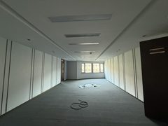 荷华明城大厦办公室实景图 5