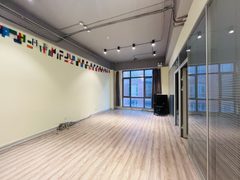 金田影视产业园办公室实景图 3