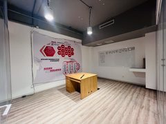 金田影视产业园办公室实景图 5