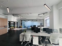 金田影视产业园办公室实景图 6