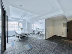 首欣大厦办公室实景图 2