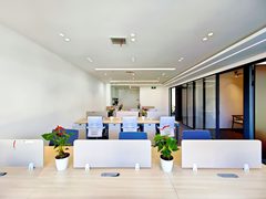 SOHO现代城办公室实景图 4