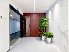 SOHO现代城办公室实景图 5