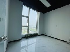 侨商中心办公室实景图 2