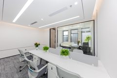 CBD万达广场155平现房 双地铁 带家具 - 缩略图 8