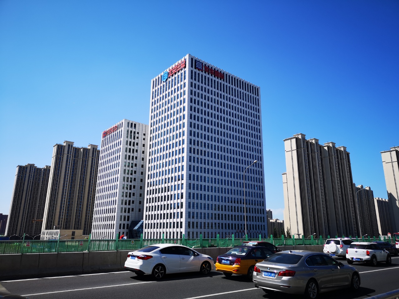 2136平整层 四面采光 CBD地段