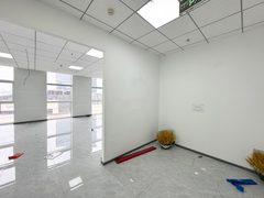 世界侨商中心办公室实景图 2