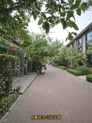 青年路独栋产业园办公室实景图 3