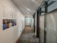东方广场办公室实景图 6
