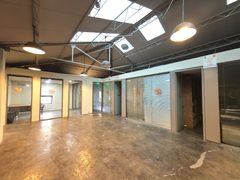 东风艺术区办公室实景图 2