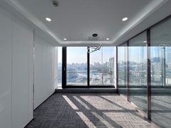 真房｜中国红街｜215平｜4.8｜正对走廊的工位 - 缩略图 4