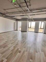 中国铁建广场B座办公室实景图 5