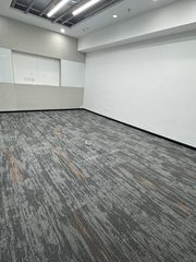 中国铁建广场B座办公室实景图 2