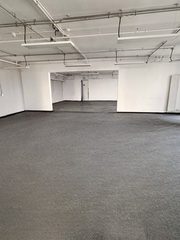 中国铁建广场B座办公室实景图 2
