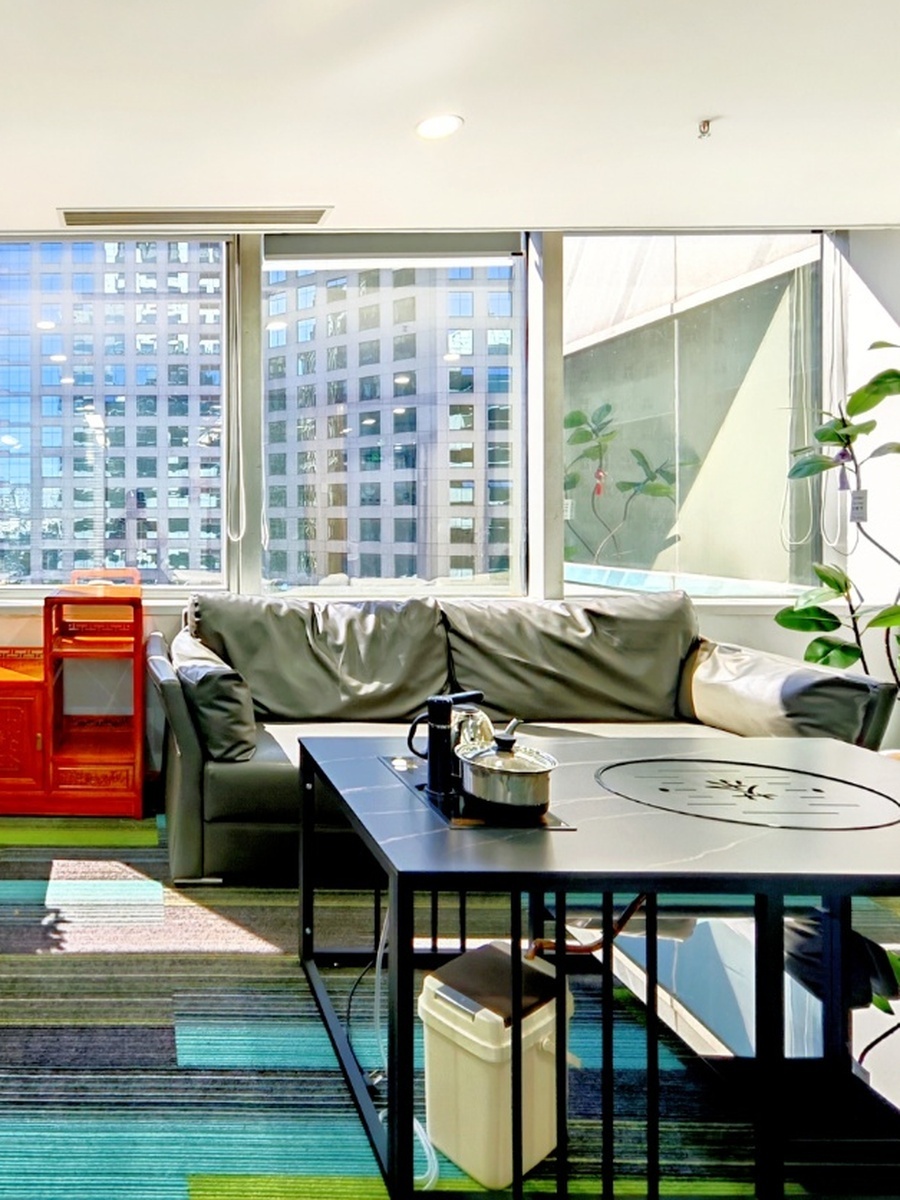 推荐丰联广场247平现代简约办公空间