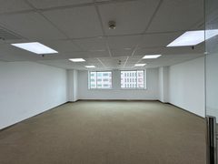 京泰大厦办公室实景图 2