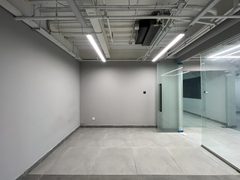 300㎡北欧工业风，价格可谈采光好 - 缩略图 3