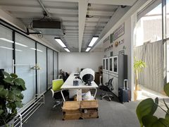 广盛文创园办公室实景图 4
