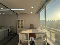 建外SOHO办公室实景图 3