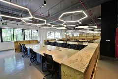 兆维工业园办公室实景图 6