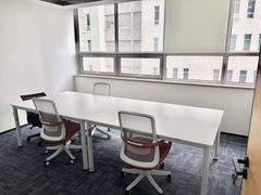 华控大厦办公室实景图 4