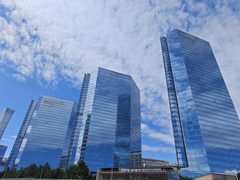 跨国公司必看：地铁上盖绿电办公空间 - 缩略图 8
