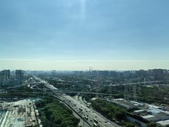 跨国公司必看：地铁上盖绿电办公空间 - 缩略图 6