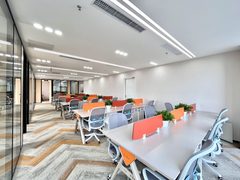 嘉盛中心办公室实景图 3