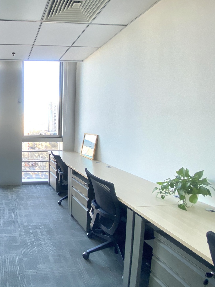 推荐嘉盛中心CBD150米地标带装修挑高2.8米