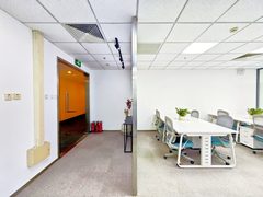 嘉盛中心231平 双地铁 精装修 带家具 - 缩略图 10