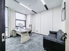 国兴大厦办公室实景图 2