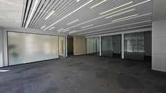 西南朝向带阳台，办公空间新体验 - 缩略图 4