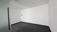 西南朝向带阳台，办公空间新体验 - 缩略图 5