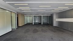 西南朝向带阳台，办公空间新体验 - 缩略图 8