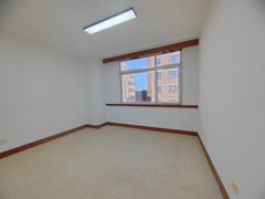津港大厦办公室实景图 6