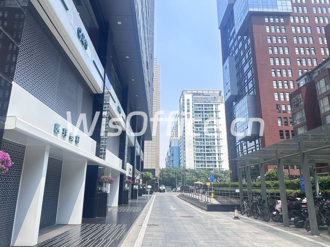 朝阳区的温特莱中心B座，老牌写字楼的新机遇 - 首图